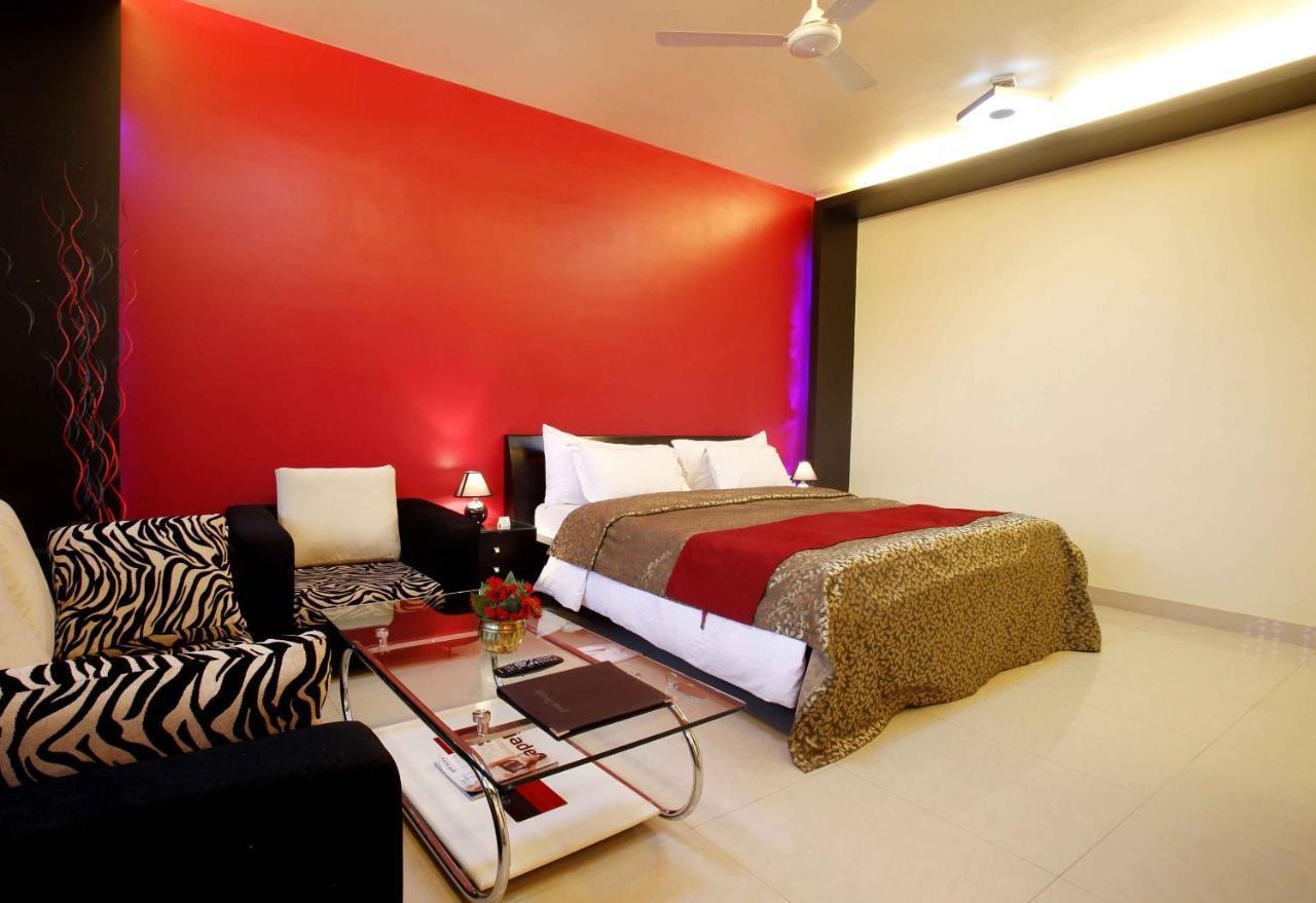 Shivoy Hotel جوراكبور المظهر الخارجي الصورة