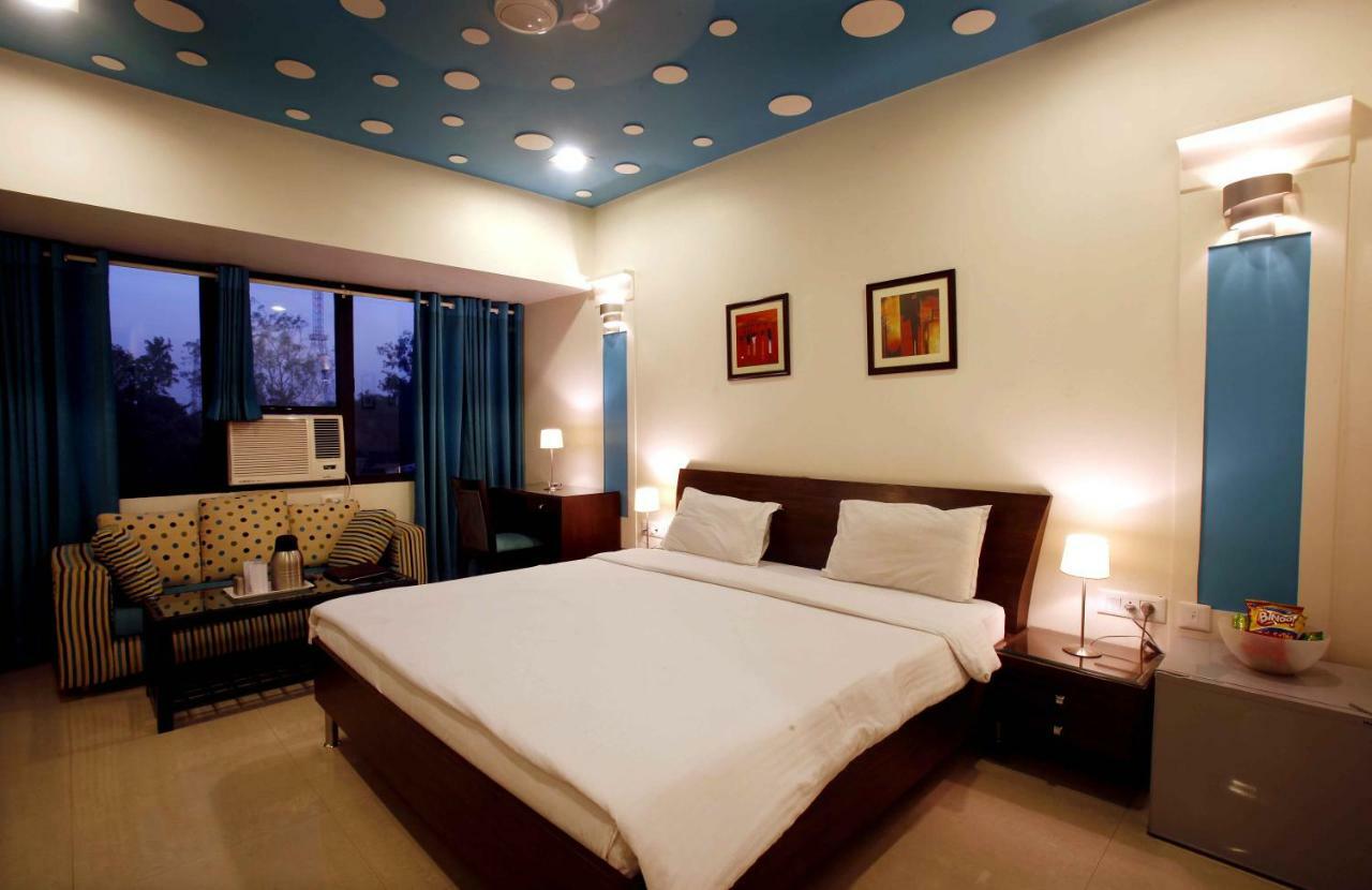Shivoy Hotel جوراكبور المظهر الخارجي الصورة