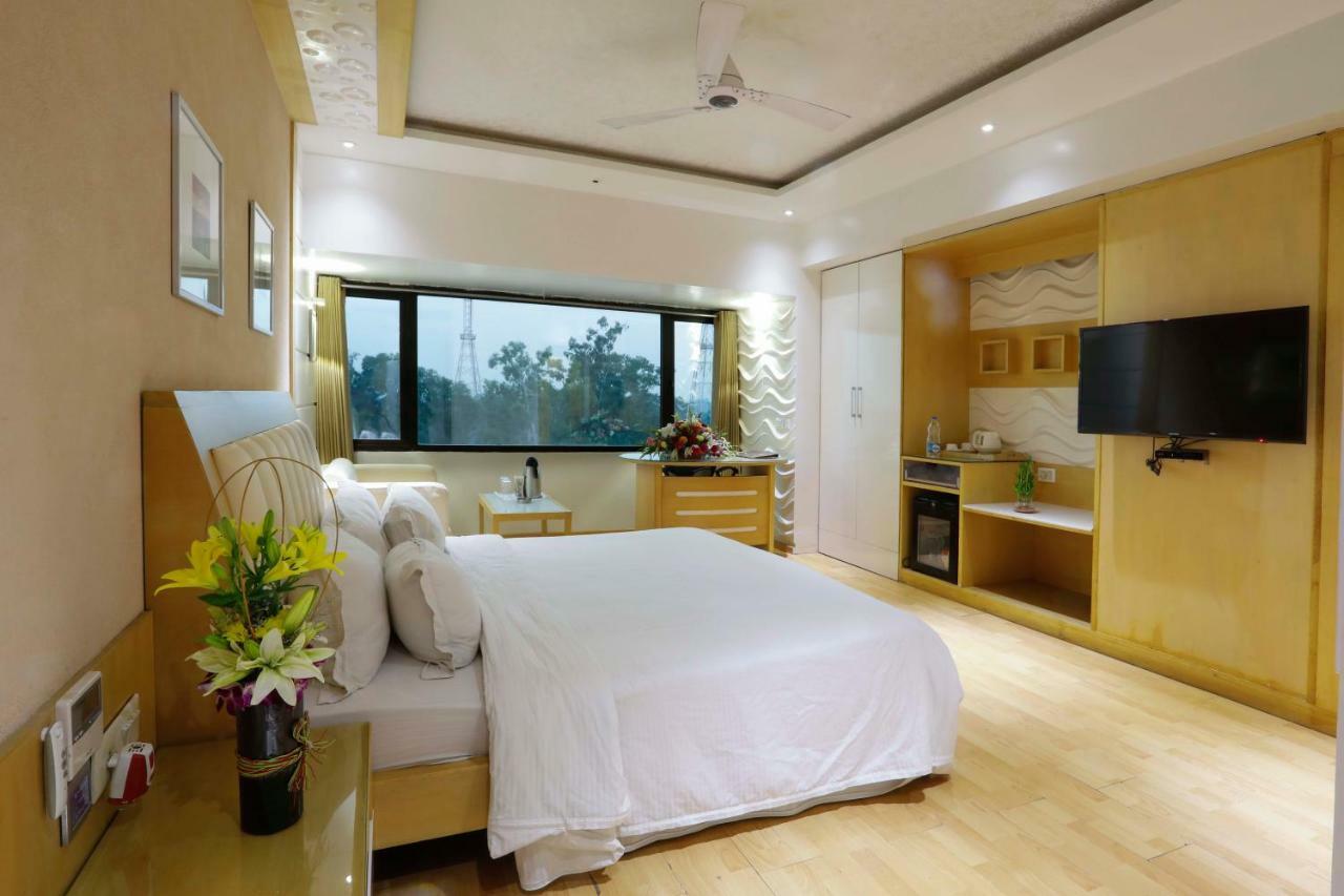 Shivoy Hotel جوراكبور المظهر الخارجي الصورة